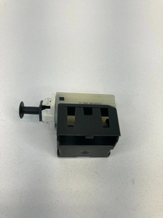 2005 06 07 08 09 2010 JEEP GRAND CHEROKEE BRAKE LIGHT STOP LAMP SWITCH