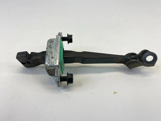 2010 11 12 2013 KIA FORTE REAR RIGHT SIDE BACK DOOR CHECK STOP STOPPER DETENT
