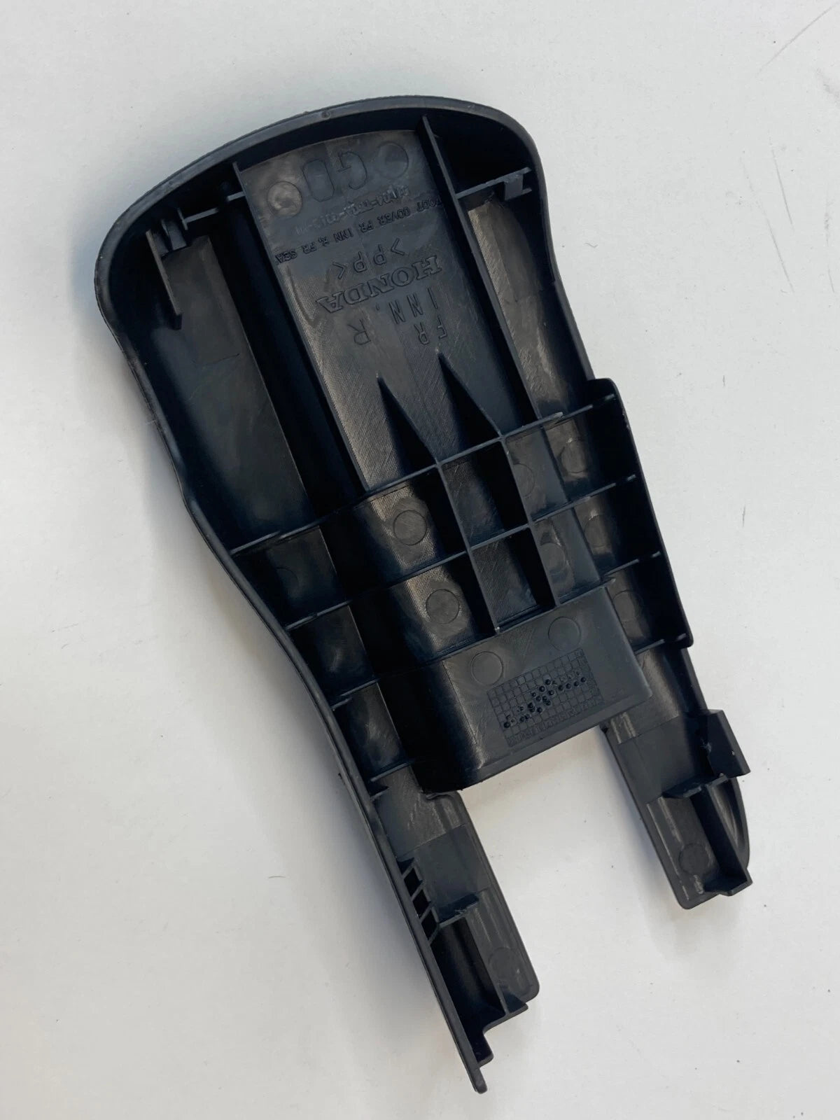 2009-2013 HONDA FIT PASSENGER SEAT FRONT RIGHT INNER TRACK COVER 81104-TF0-G010