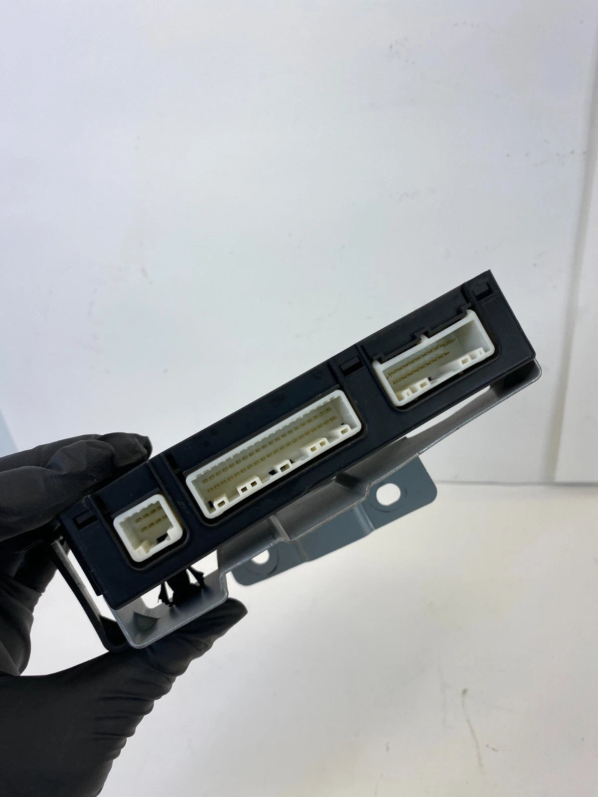 2010-2013 SUZUKI KIZASHI ANTITHEFT KEYLESS CONTROL MODULE OEM 37171-57L02