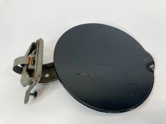 98-17 LINCOLN NAVIGATOR GAS TANK FUEL FILLER DOOR LID COVER CAP 2U5A-9A095-BA