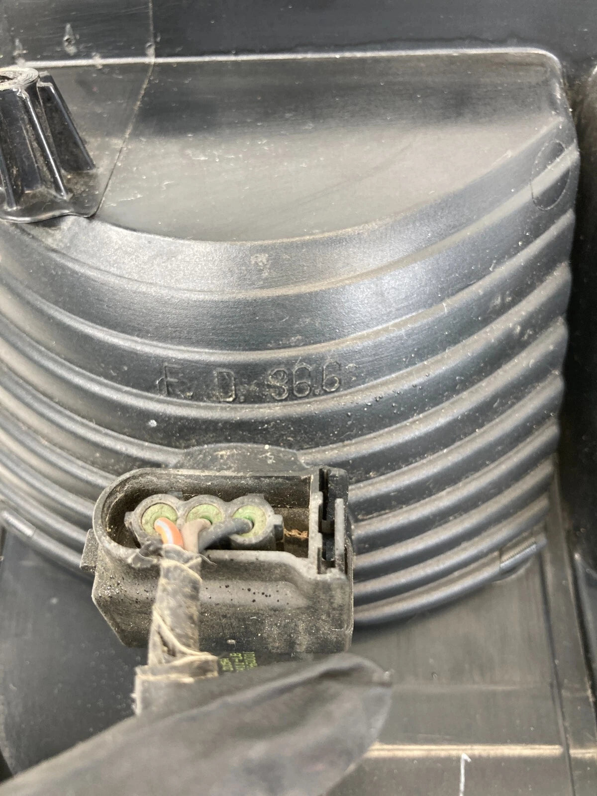 04-08 FORD F-150 F150 RIGHT PASSENGER TAIL LIGHT TAILLIGHT LAMP 4L3413B504A OEM