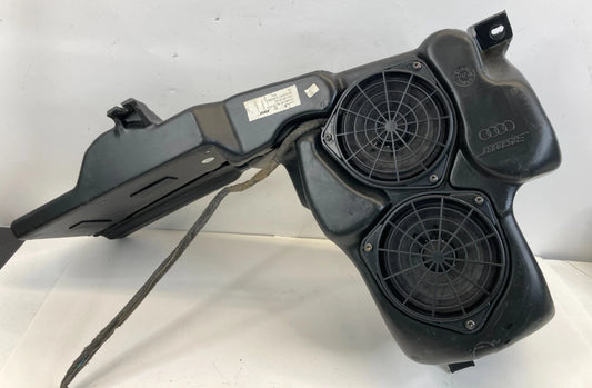 2000-2004 AUDI A6 QUATTRO REAR SUBWOOFER BASS BOX AMPLIFIER BOSE 4B5035382A OEM