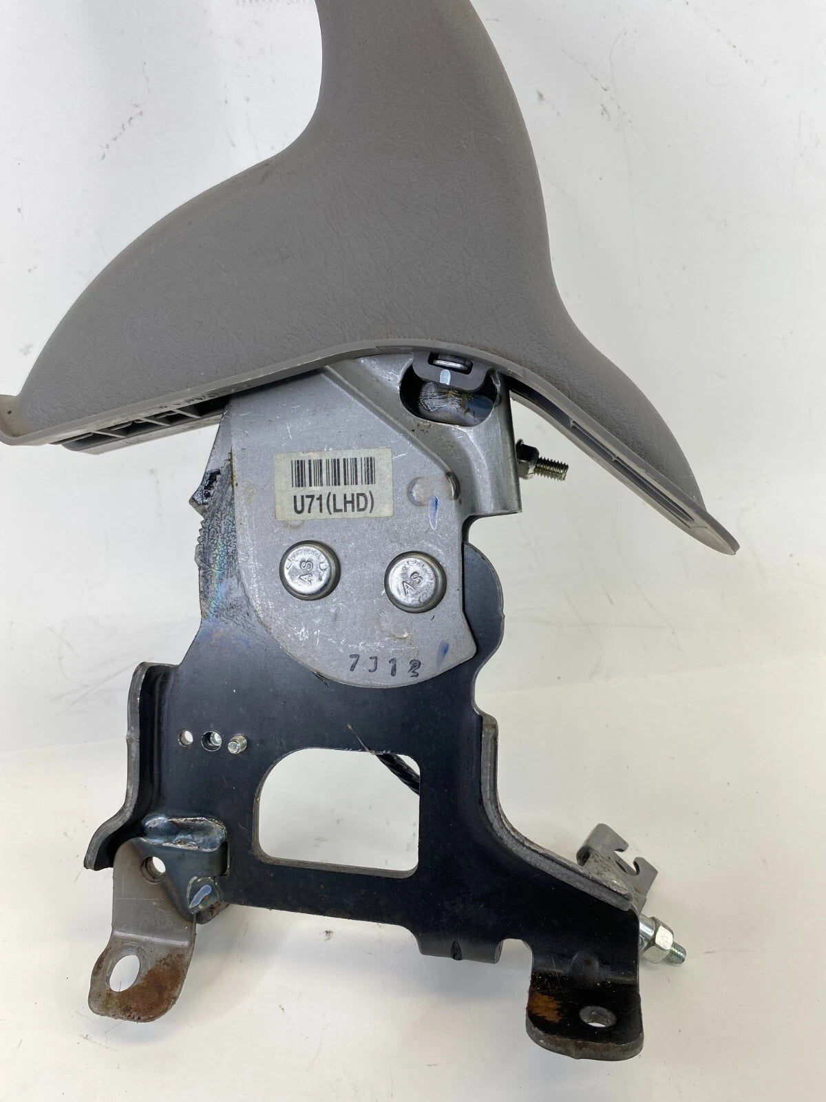 2006-2009 HYUNDAI TUCSON EMERGENCY PARKING BRAKE HANDLE LEVER ASSY GRAY OEM