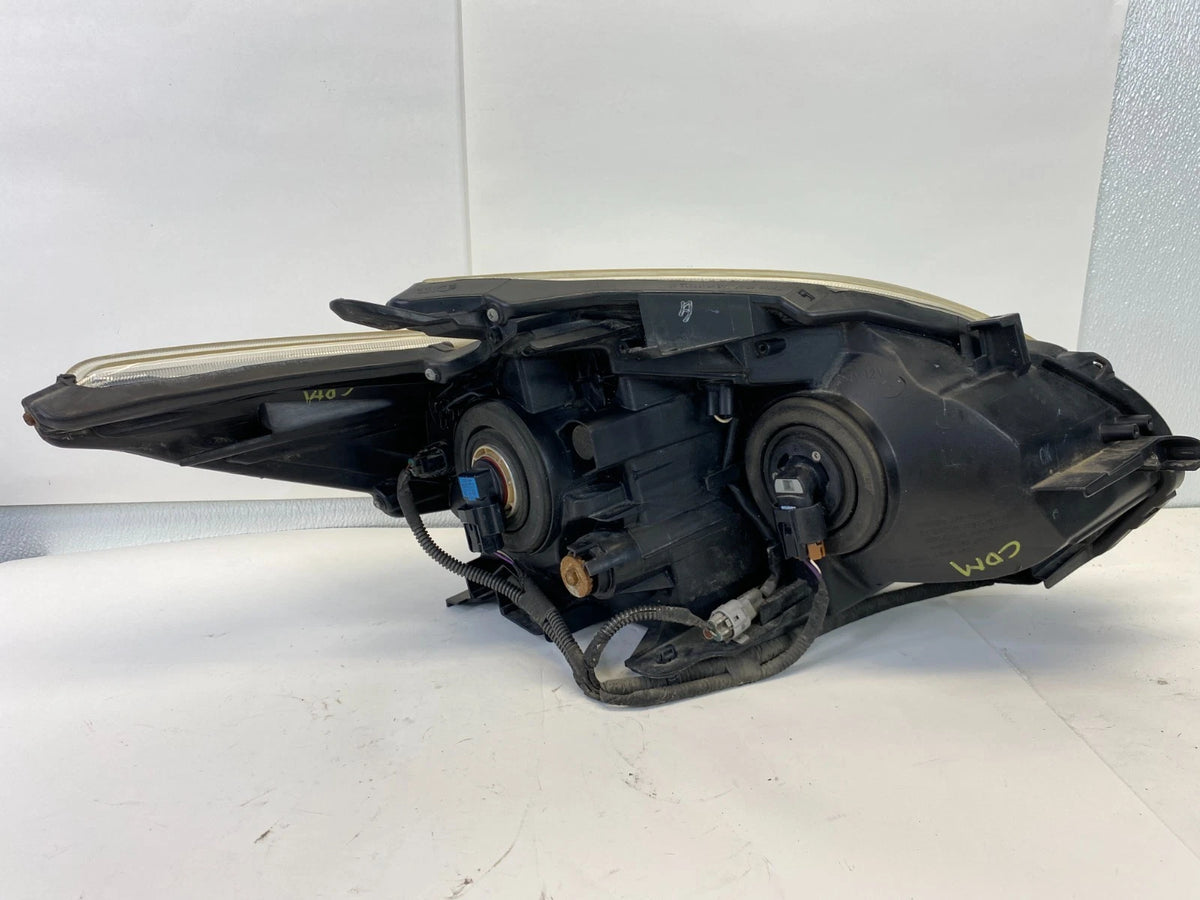 2010-2011 TOYOTA PRIUS HALOGEN HEADLIGHT HEADLAMP HOUSING FRONT LEFT 81130-47211