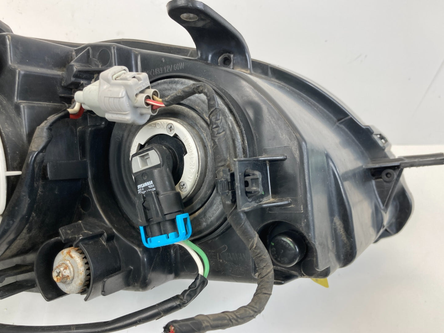 2008 2009 Subaru Outback Front Left Side Headlight Head Lamp *After Market *