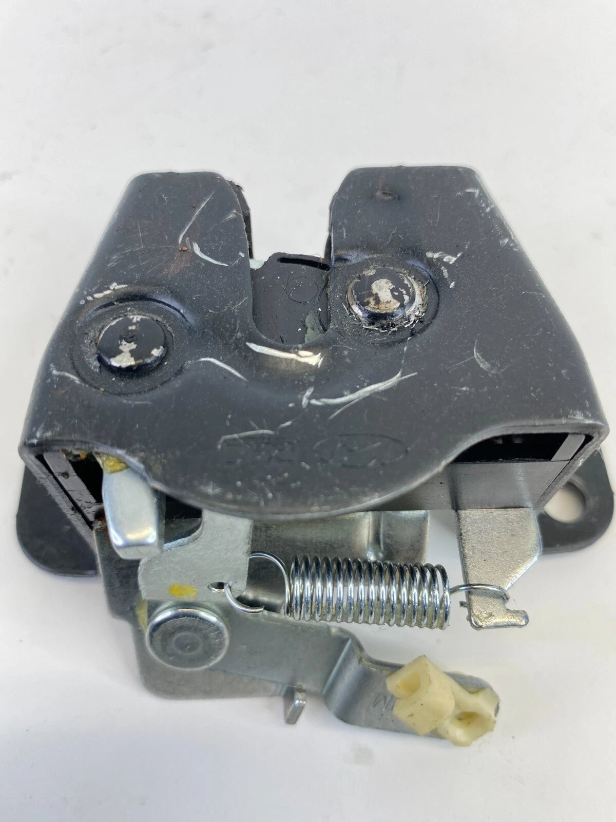 2005 2006 2007 2008 2009 HYUNDAI TUCSON REAR BACK GLASS WINDOW LOCK LATCH OEM