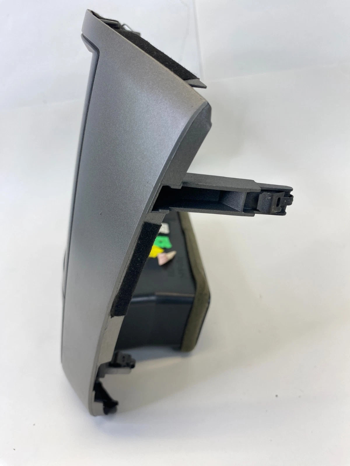2006-2008 HONDA PILOT CENTER DASH RADIO SCREEN DISPLAY BEZEL HAZARD 4WD SWITCH
