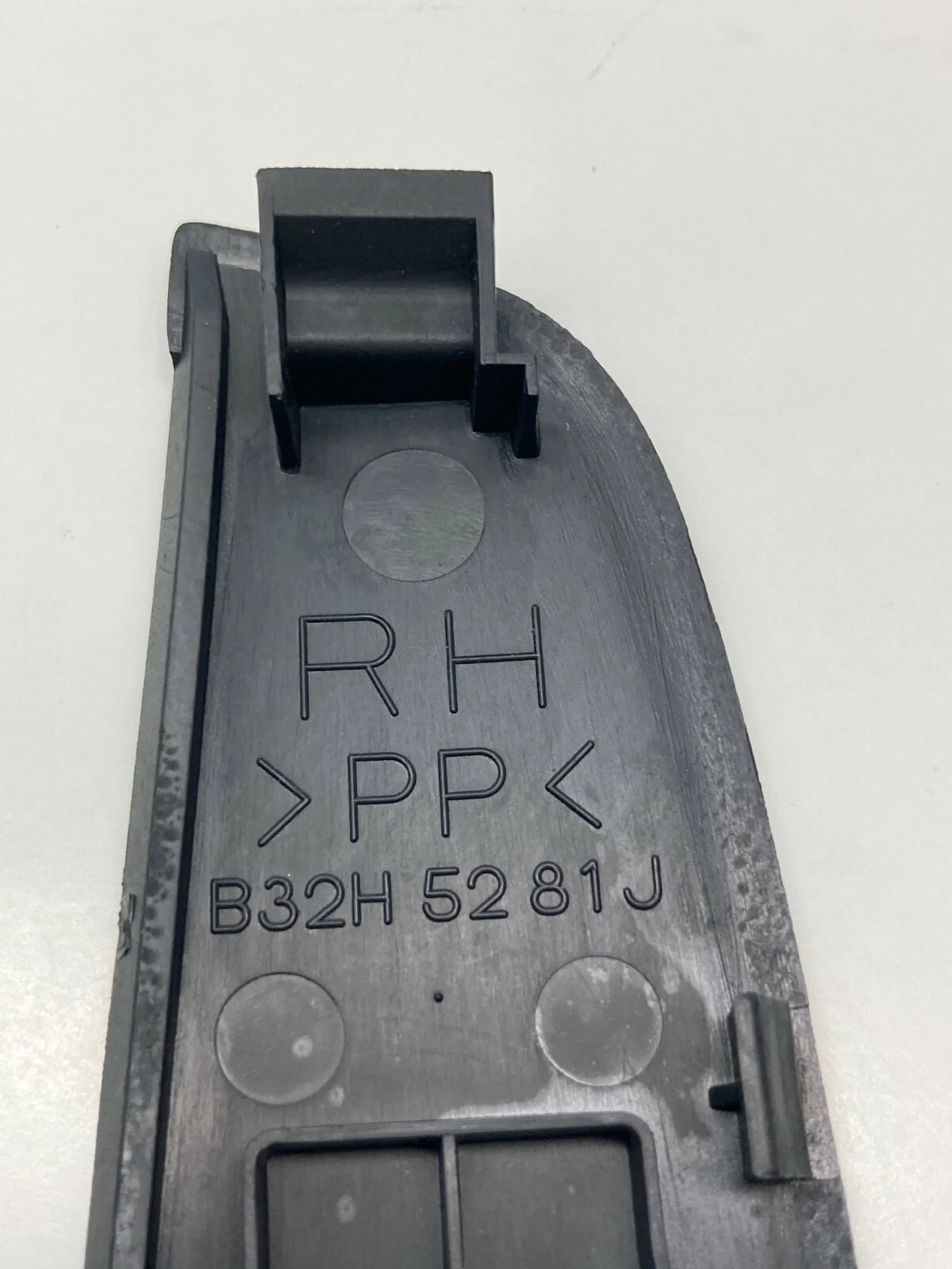 04 05 06 07 08 09 MAZDA 3 REAR RIGHT PASSENGER SIDE WINDOW CONTROL SWITCH OEM