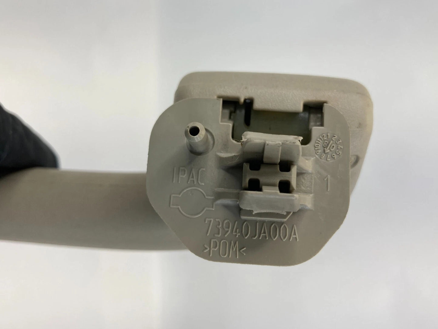 07-09 NISSAN ALTIMA SEDAN FRONT RIGHT INTERIOR ROOF GRAB GRIP HANDLE 73940JA00A