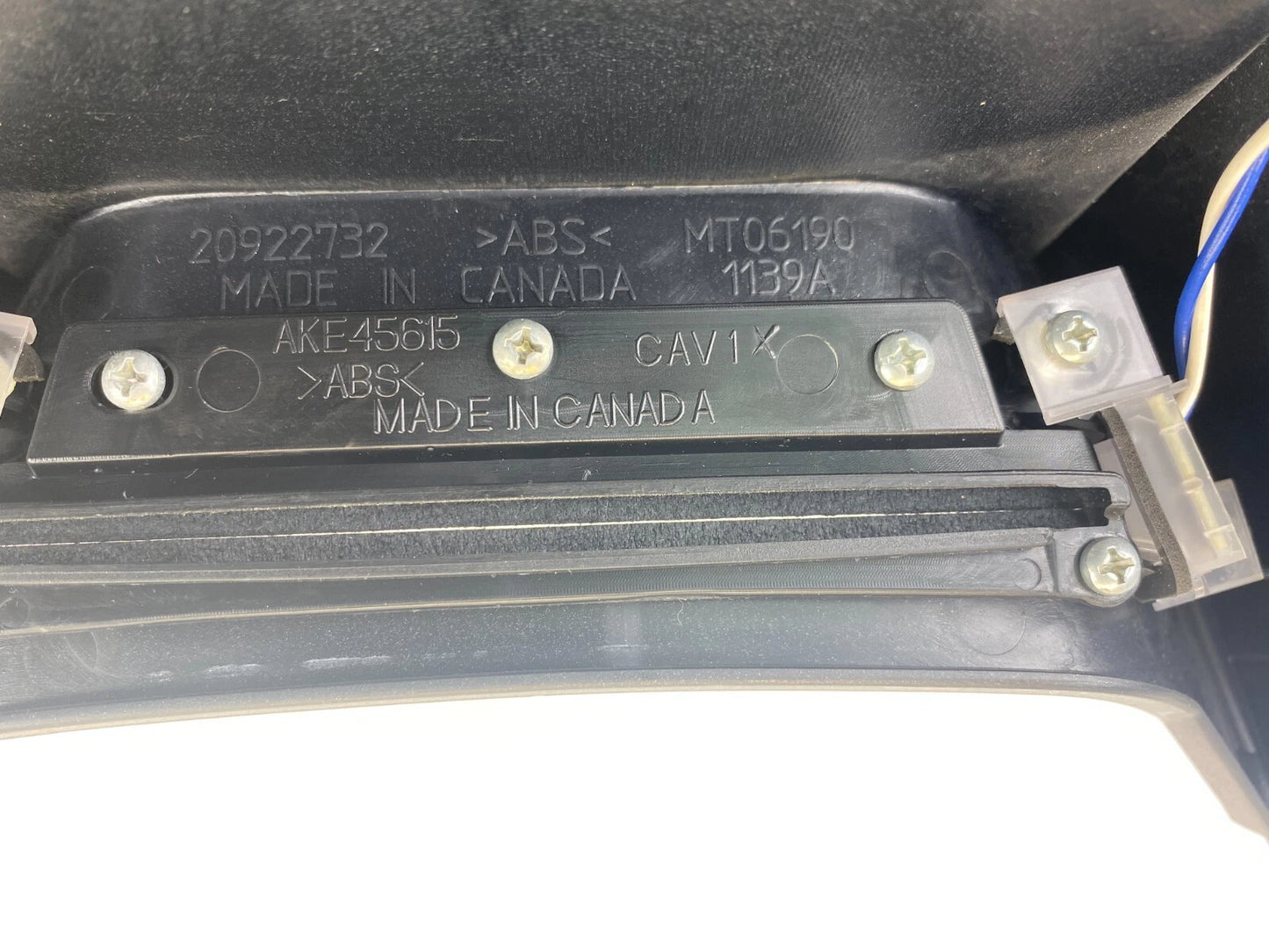 2010-2017 CHEVROLET EQUINOX CENTER CONSOLE STORAGE COMPARTMENT BIN 20922732 OEM