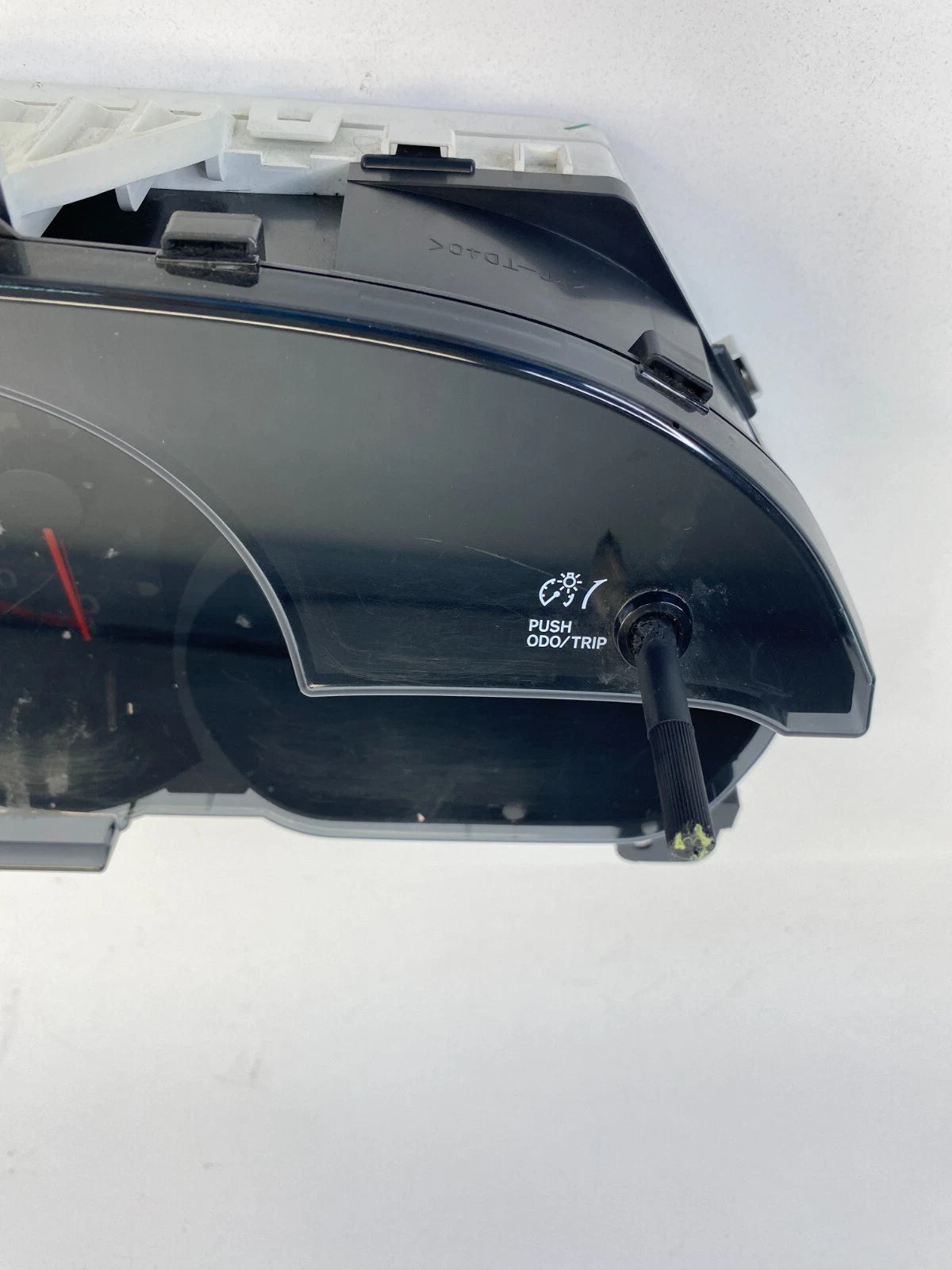 09 10 TOYOTA MATRIX 2.4 AT FWD DASH CLUSTER SPEEDOMETER 83800-02000 213K MILES