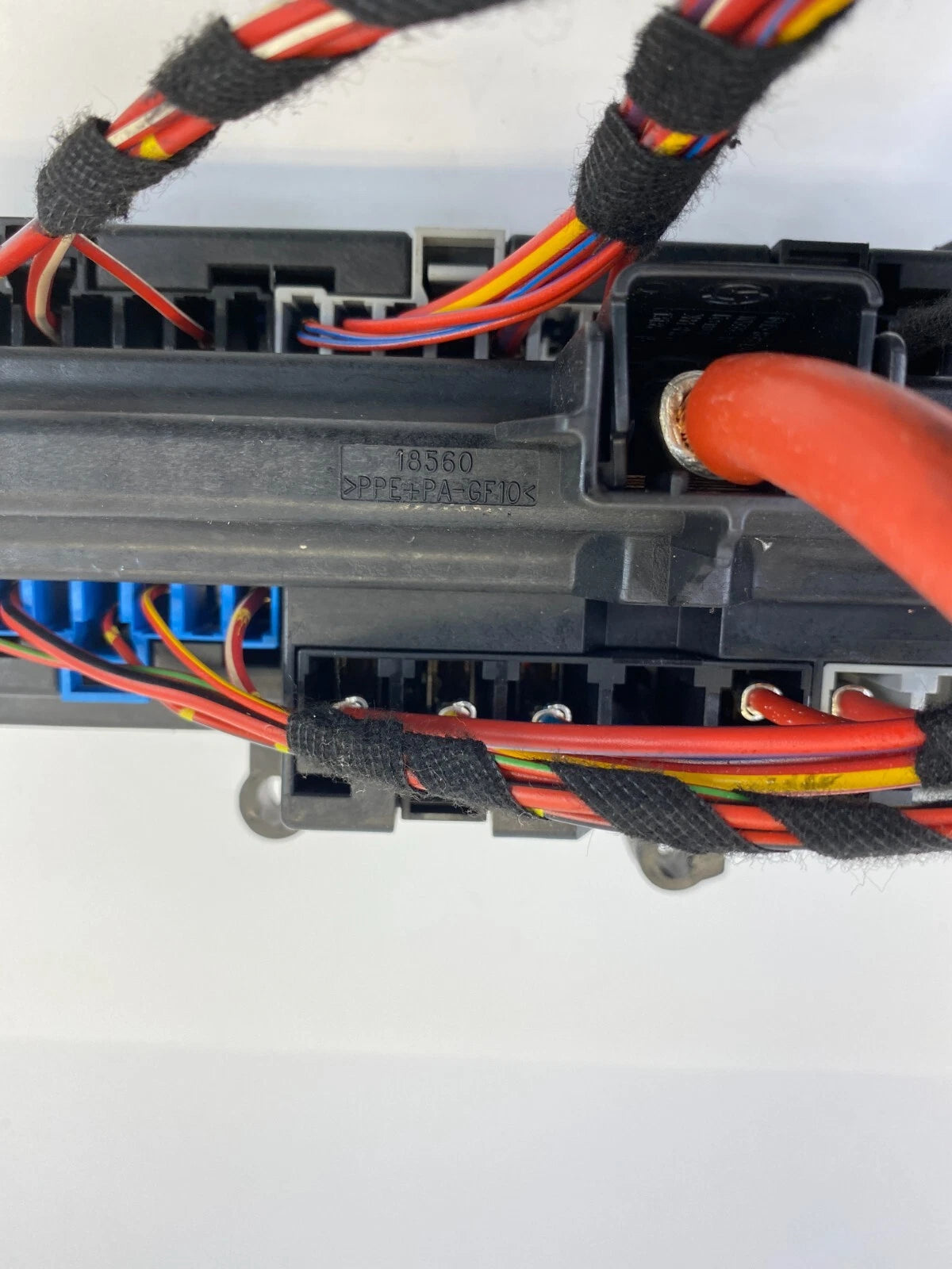 02-05 BMW 745I 745LI DASH RIGHT SIDE FUSE RELAY POWER DISTRIBUTION BOX 69005820