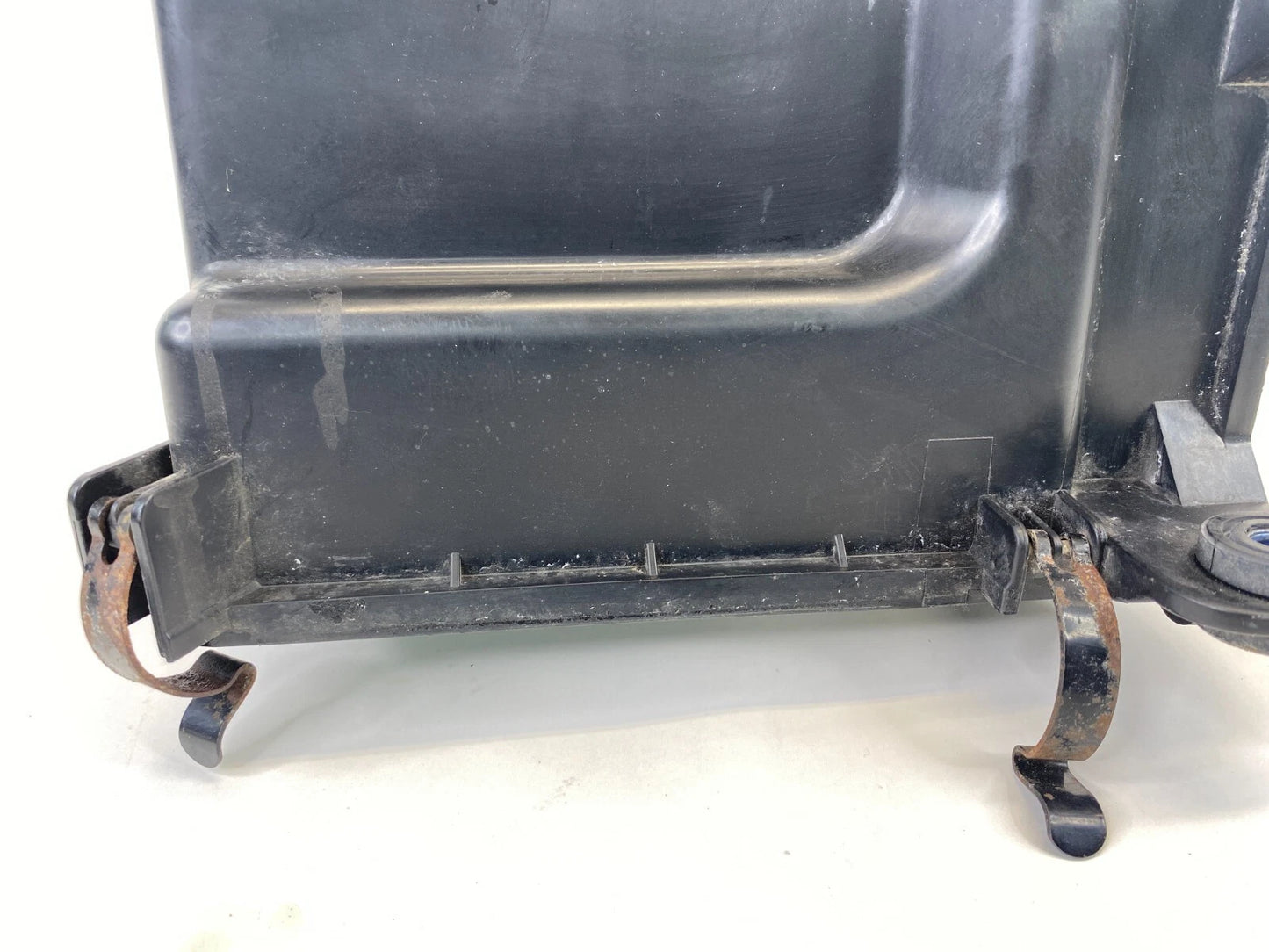2007-2010 HYUNDAI ELANTRA AIR CLEANER FILTER BOX LOWER HOUSING OEM 28112-2H100