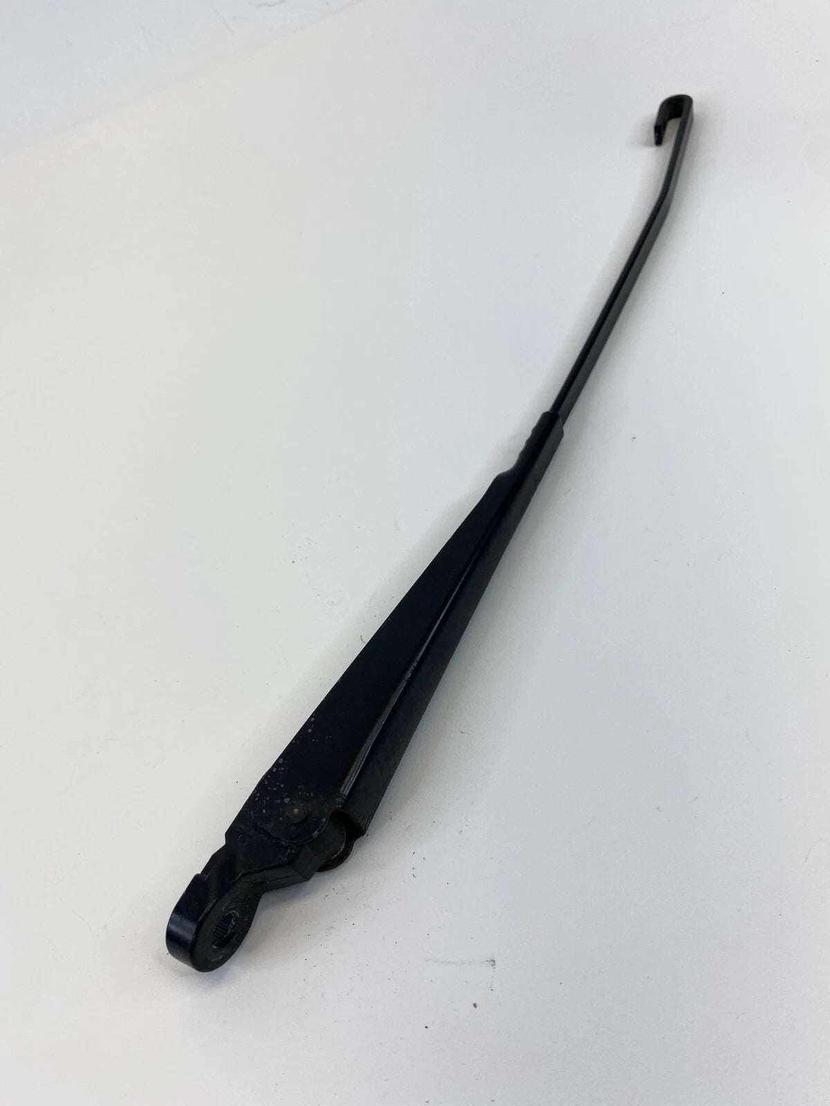 2003-2009 LAND ROVER RANGE ROVER REAR BACK GLASS WINDSHIELD WIPER ARM ASSY OEM