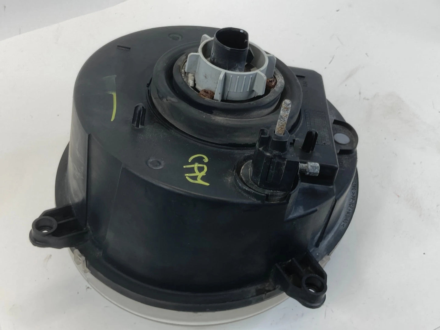 2005-2007 JEEP LIBERTY FRONT LEFT DRIVER SIDE HEADLIGHT LAMP HOUSING OEM FACTORY