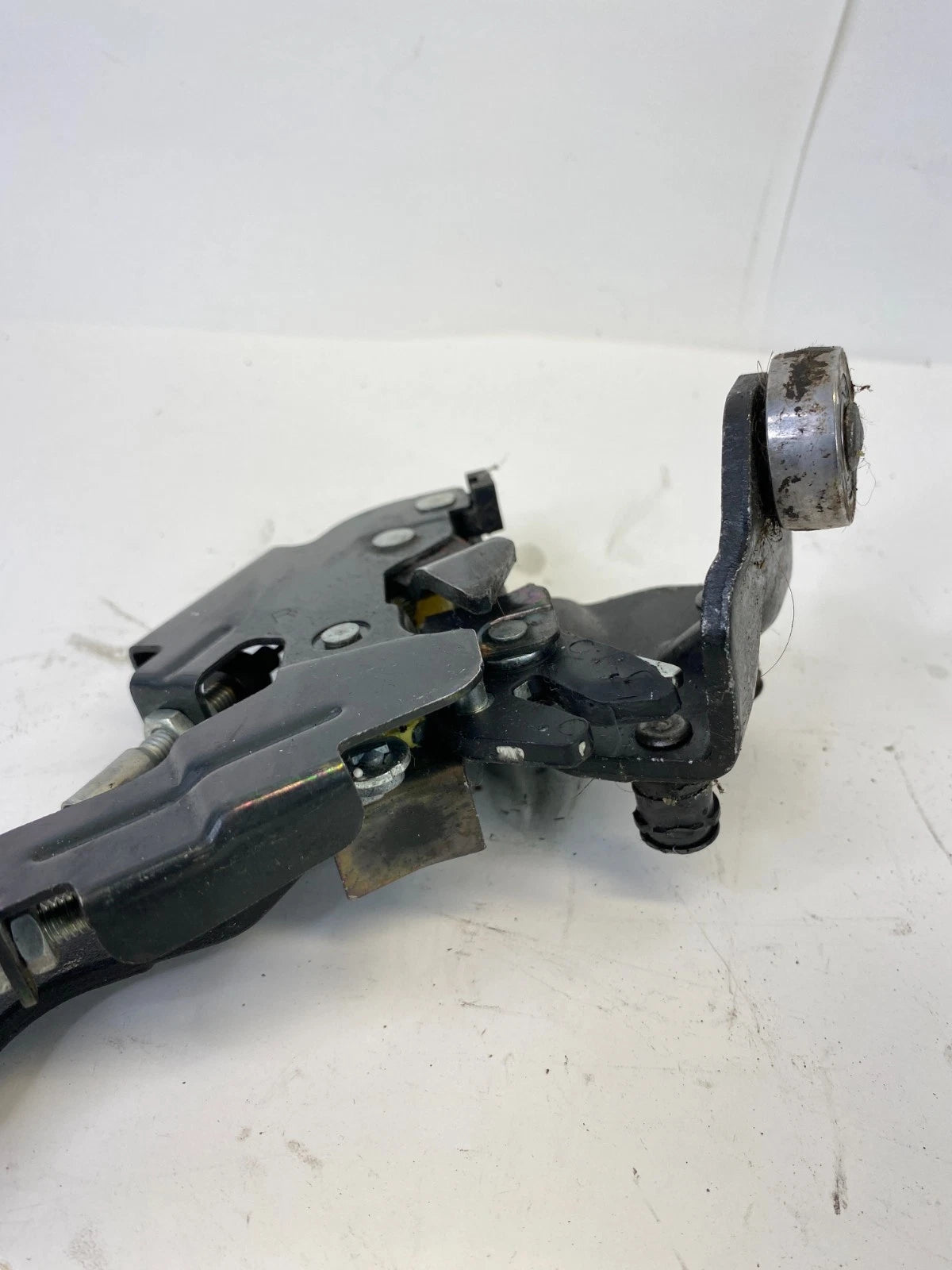2005-2010 HONDA ODYSSEY RIGHT REAR SLIDING DOOR LATCH LOCK ACTUATOR ROLLER OEM