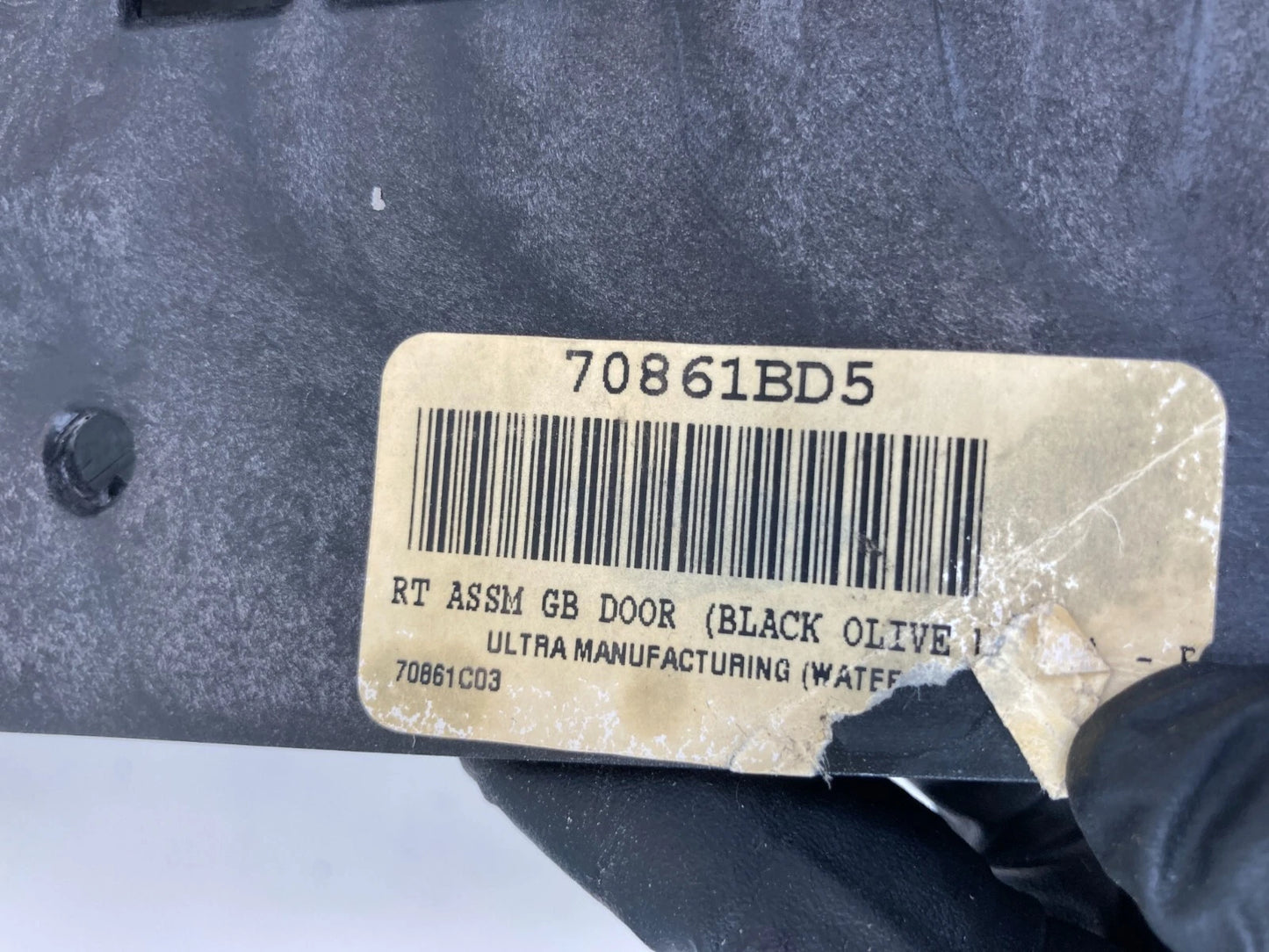 2008-2010 DODGE GRAND CARAVAN UPPER GLOVE BOX DOOR COVER ASSEMBLY 70861BD5 OEM