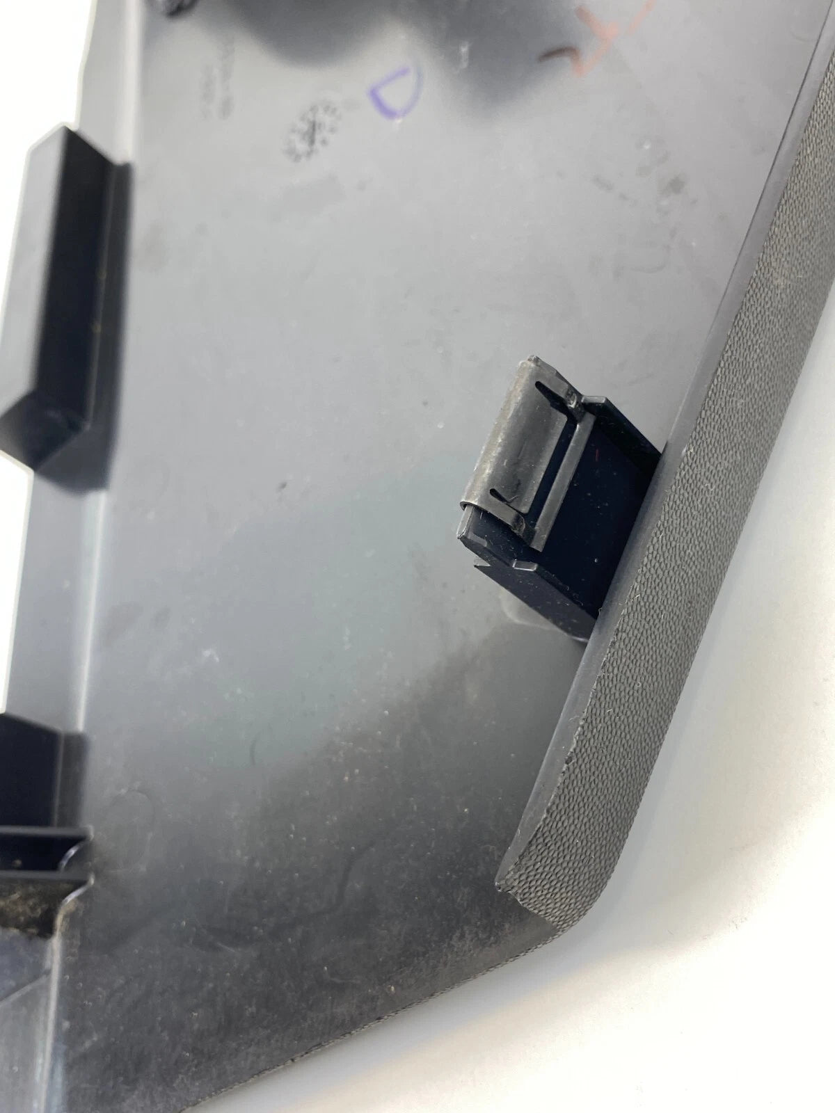 2004 2005 2006 SRX FRONT RIGHT PASSENGER SIDE DASH END CAP COVER PANEL TRIM OEM
