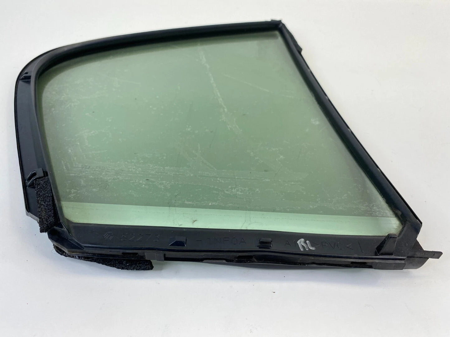 2009-2013 INFINITI G37 SEDAN REAR RIGHT PASSENGER DOOR VENT GLASS 822731NF0A OEM