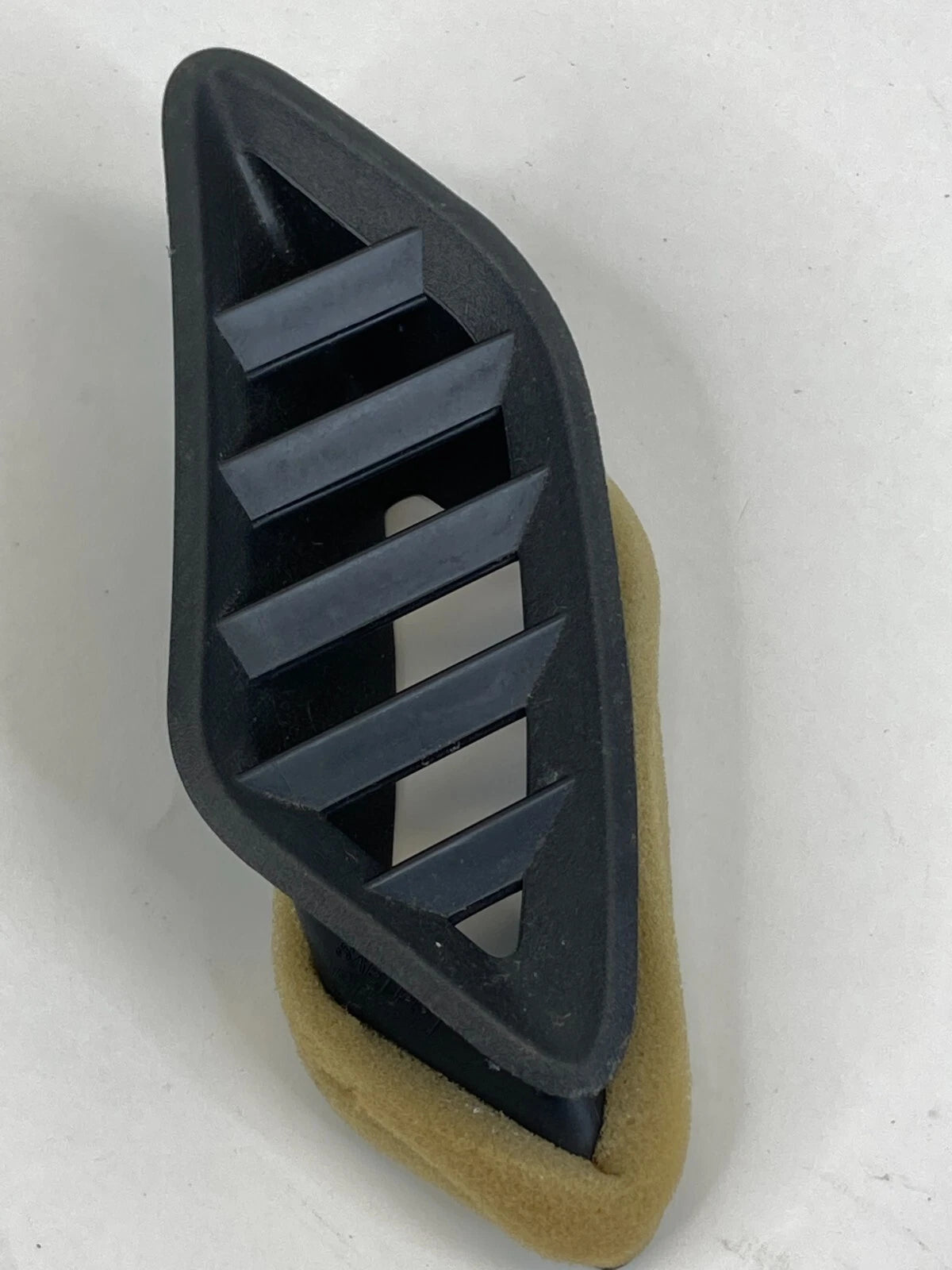 2008-2013 NISSAN ROGUE DASH FRONT LEFT SIDE A/C VENT DEFROST GRILL OUTLET OEM
