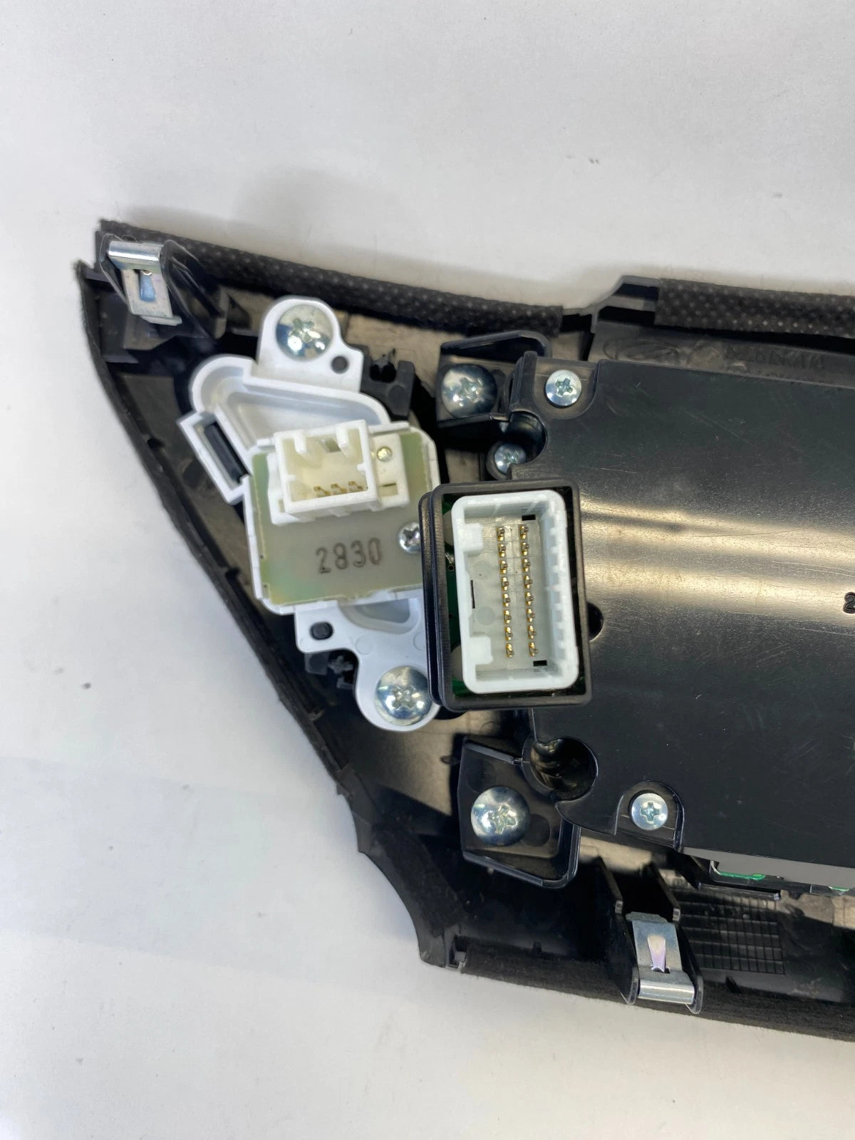 2013-2016 NISSAN PATHFINDER RADIO INFO DISPLAY CONTROL PANEL BEZEL OEM