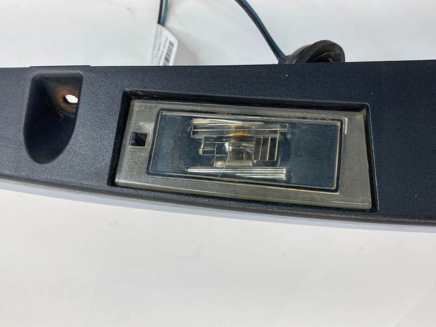 2011-2014 CHRYSLER 200 REAR TRUNK CHROME MOULDING W/ LICENSE LAMP 05182606AD OEM