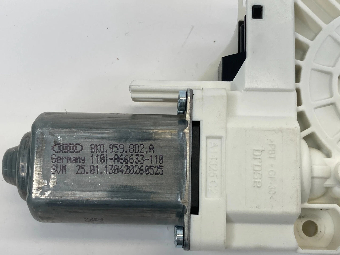 09-16 AUDI A4 QUATTRO FRONT RIGHT SIDE POWER DOOR WINDOW MOTOR 8K0959802A OEM