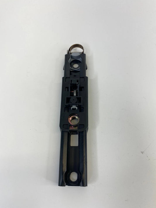 03 04 05 06 MERCEDES-BENZ E500 FRONT RIGHT SEAT BELT HEIGHT ADJUSTER A2118600088