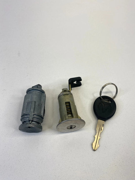 2001-2007 DODGE GRAND CARAVAN 3.8L A/T IGNITION SWITCH LOCK CYLINDER W/ KEY OEM