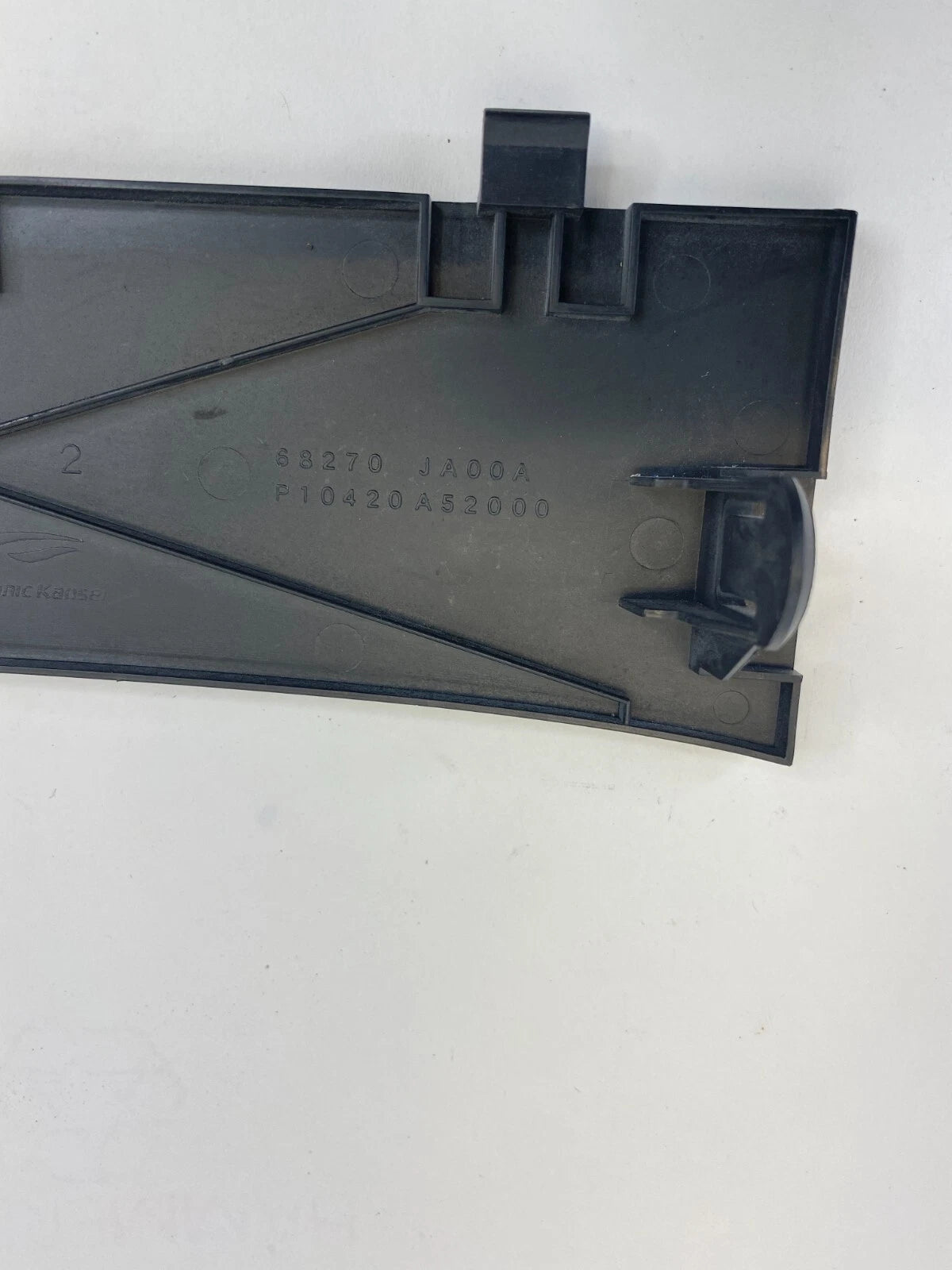 07-13 NISSAN ALTIMA CENTER DASH UNDER RADIO LOWER PLATE TRIM 68270-JA00A OEM