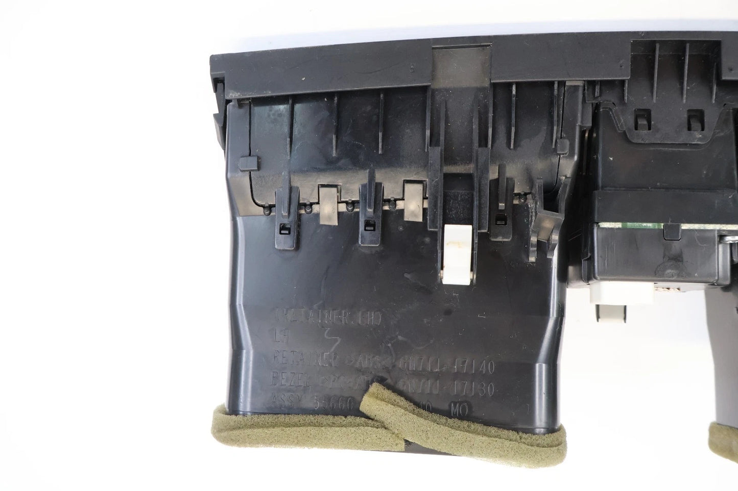 2007-2011 TOYOTA CAMRY DASH CENTER AIR VENT OUTLET DUCT W/ HAZARD SWITCH OEM