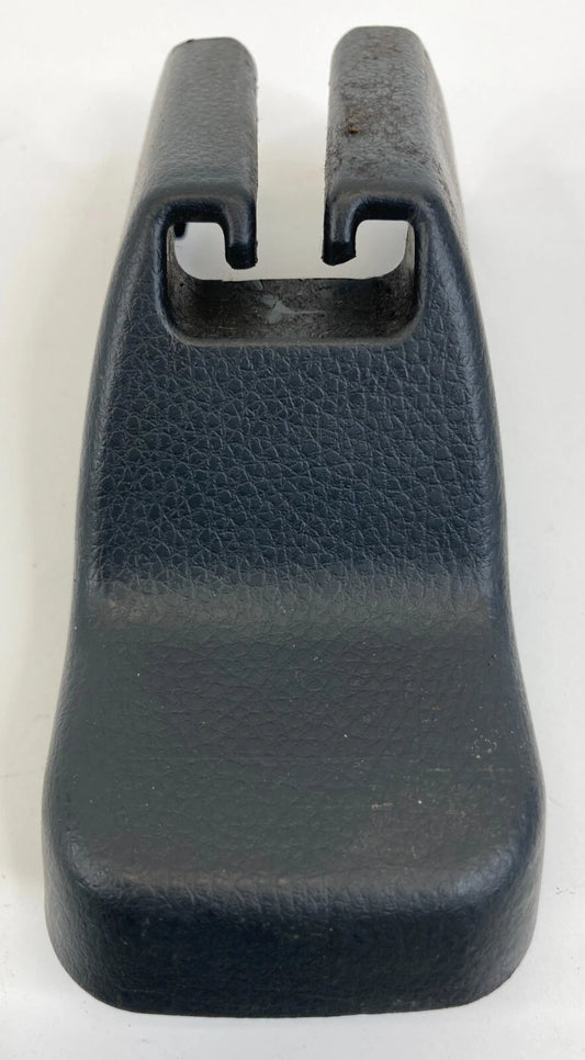03-07 NISSAN MURANO REAR SEAT RIGHT SIDE RAIL TRACK END COVER TRIM 87509-CA000
