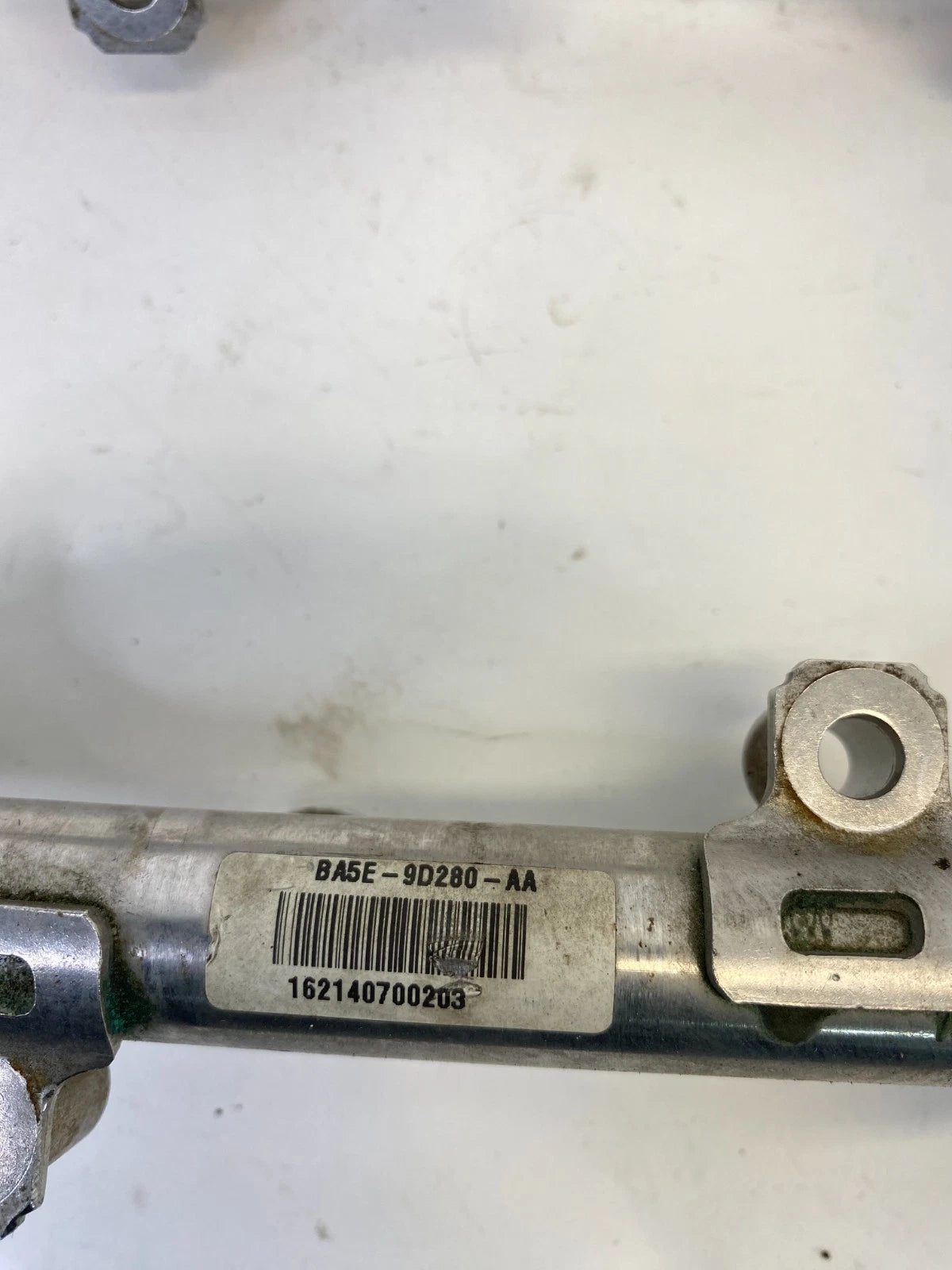 2016-2019 FORD EXPLORER INTERCEPTOR 3.5L V6 FUEL INJECTION RAIL ASSY OEM