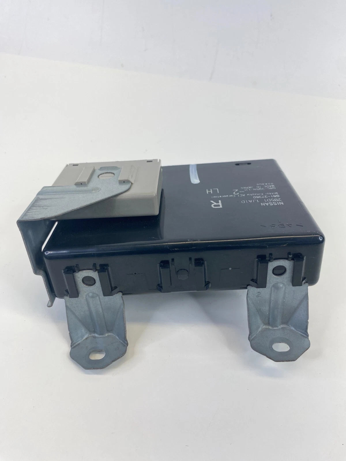 2014-2017 NISSAN QUEST LEFT SLIDING DOOR CONTROL MODULE 285D1-1JA1D OEM