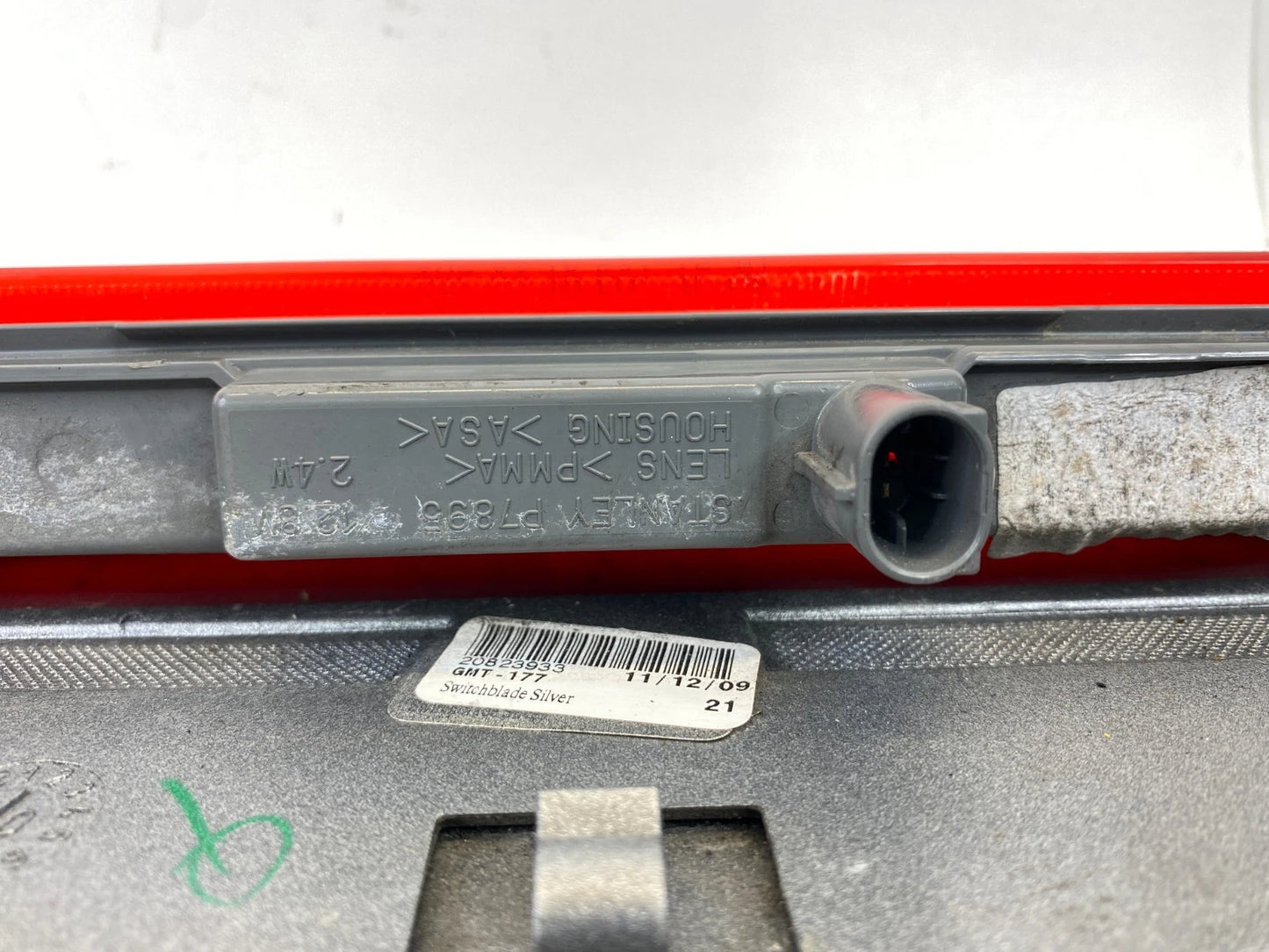 10-17 GMC TERRAIN HATCH TAILGATE REAR SPOILER WING W/ THIRD BRAKE LIGHT 2082393