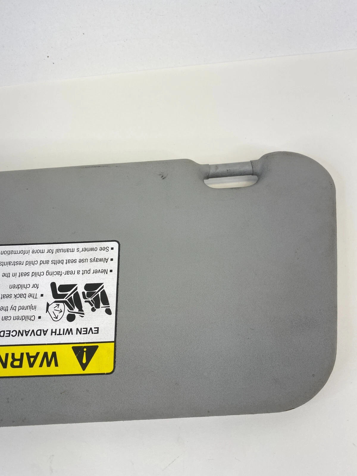 2004-2008 MAZDA 3 HATCHBACK W SUNROOF RIGHT PASSENGER SIDE SUNVISOR SUN VISOR