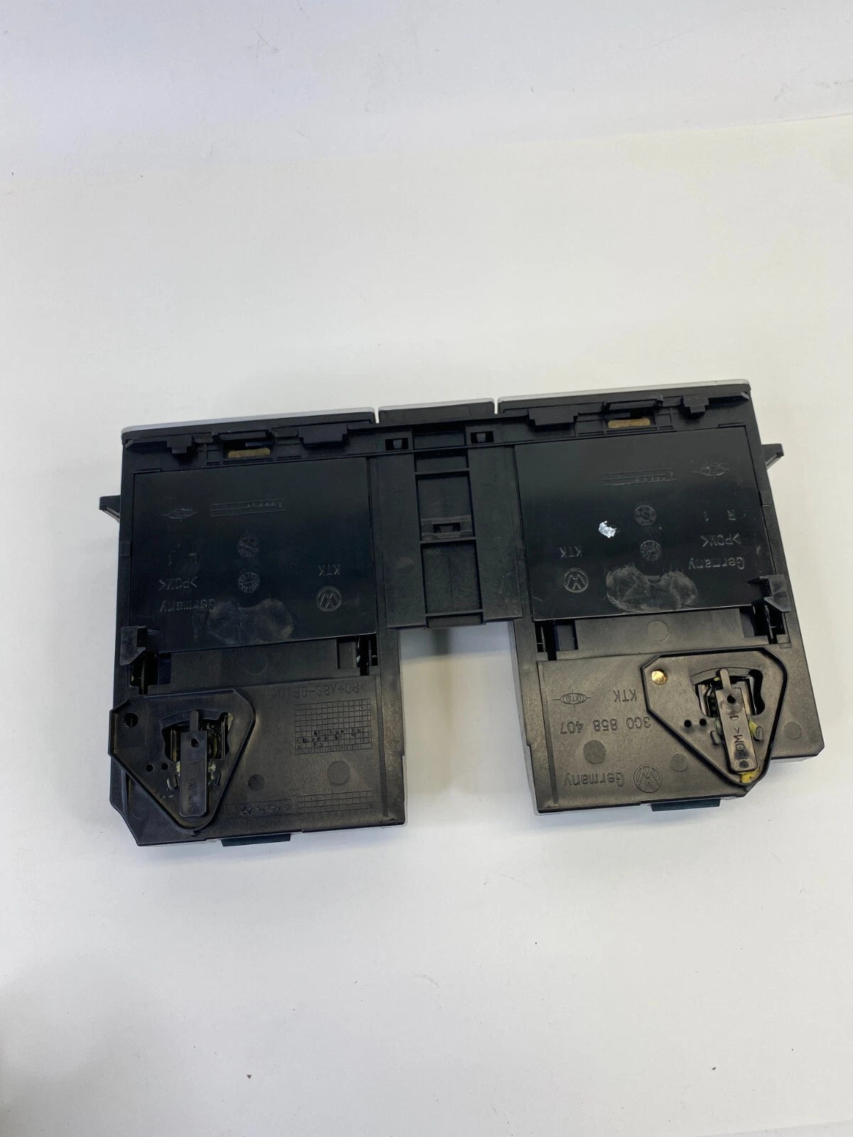 2009-2011 VOLKSWAGEN CC DASHBOARD CLUSTER SPEEDOMETER TRIM W/ HAZARD SWITCH OEM