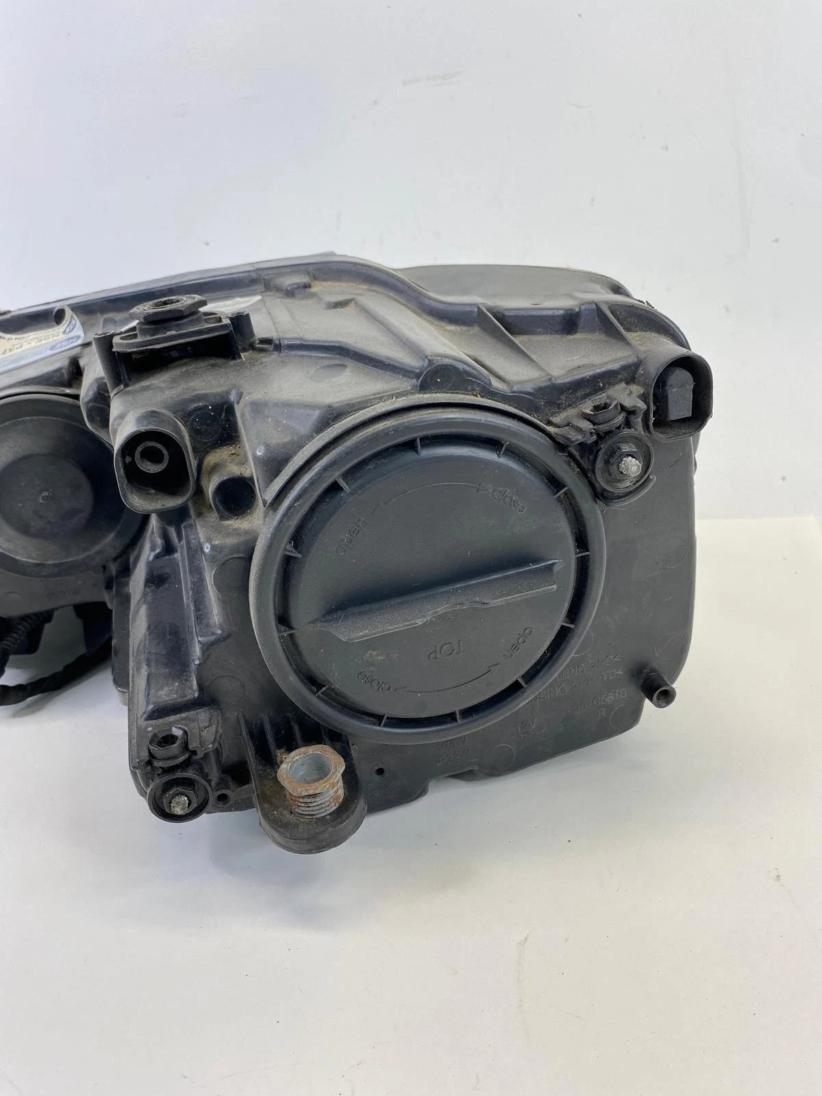 2011-2016 Volkswagen Jetta Right Passenger Headlight Headlamp Aftermarket TYC