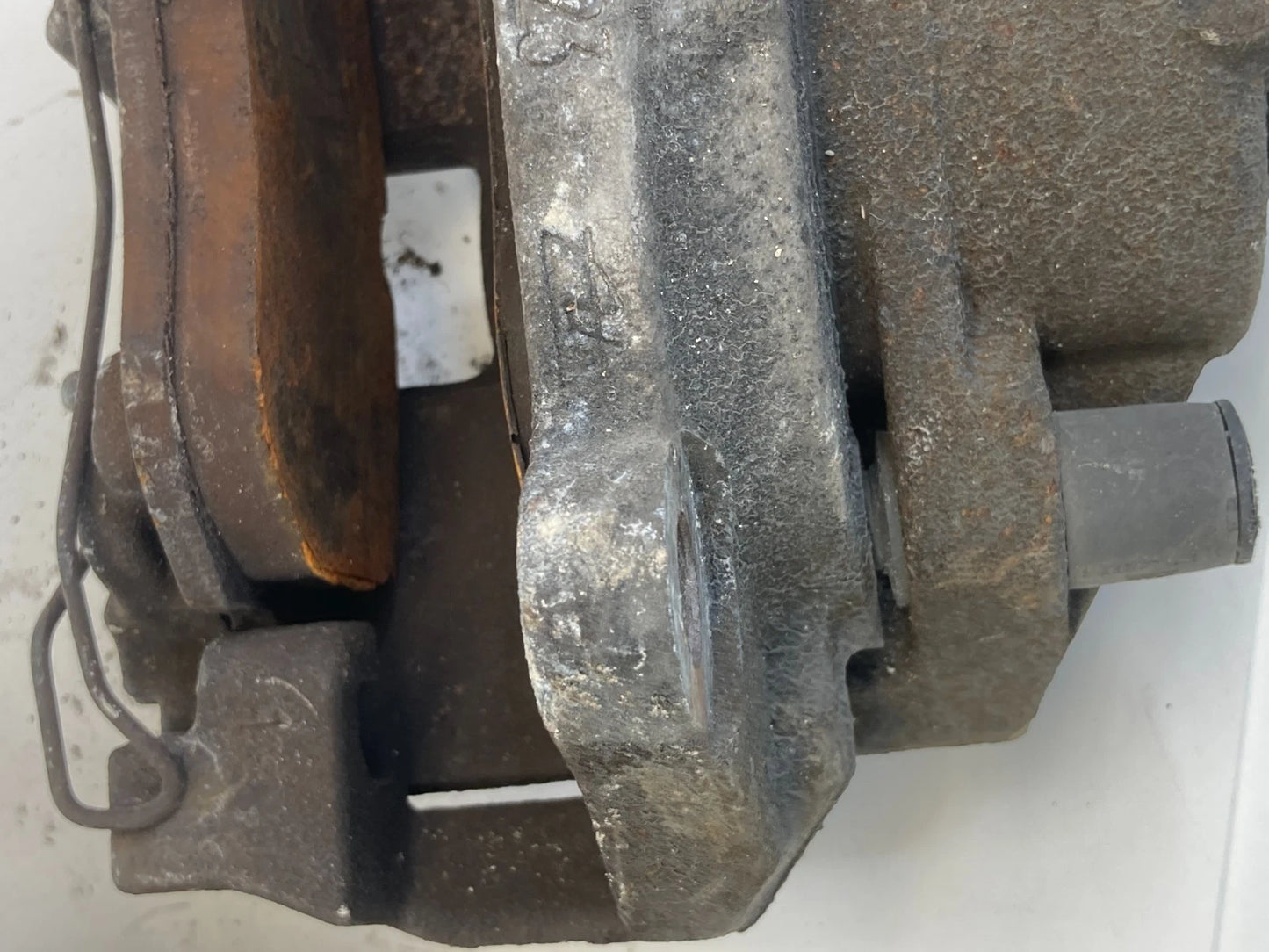 2003-2011 SAAB 9-3 2.0 FRONT LEFT DRIVER RIGHT PASSENGER BRAKE CALIPER PAIR SET