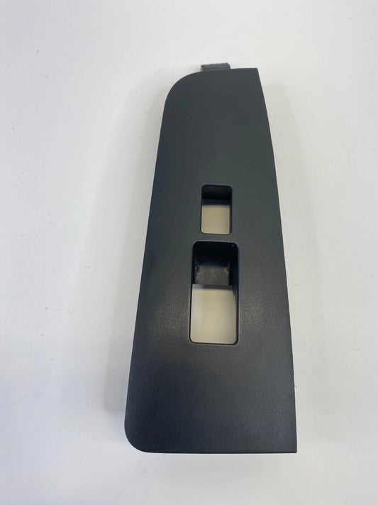 2004-2008 NISSAN MAXIMA FRONT RIGHT PASSENGER WINDOW SWITCH BEZEL COVER TRIM OEM