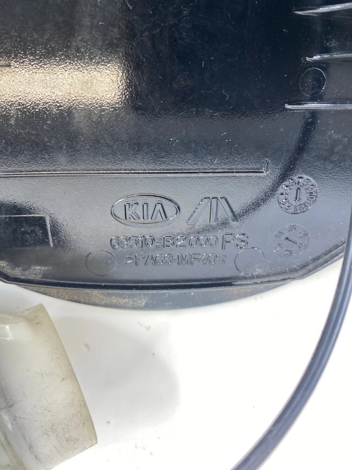 2014-2019 Kia Soul WAGON Fuel Filler Door w/Gas Tank Cap Lid 69510-B2000