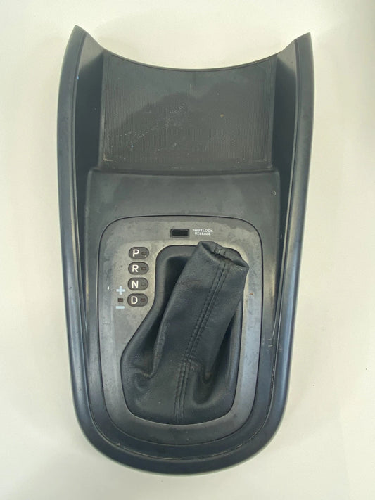 10 11 KIA SOUL AUTOMATIC GEAR SHIFTER BEZEL CENTER CONSOLE TRIM OEM 84651-2K510