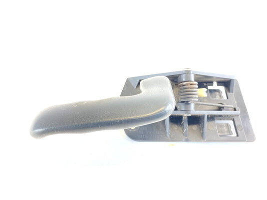 1999-2007 CHEVROLET SILVERADO 1500 LEFT DRIVER INNER DOOR HANDLE 15746473