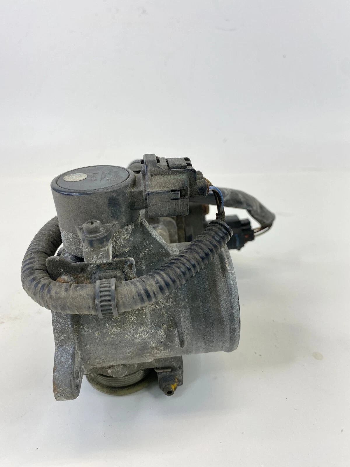 99 00 01 02 03 LEXUS RX300 3.0L AT THROTTLE BODY VALVE ASSEMBLY 22270-20050 OEM