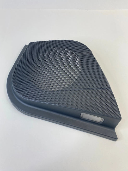 03-09 MERCEDES BENZ E350 FRONT RIGHT DOOR PANEL SPEAKER GRILLE COVER A2117270688
