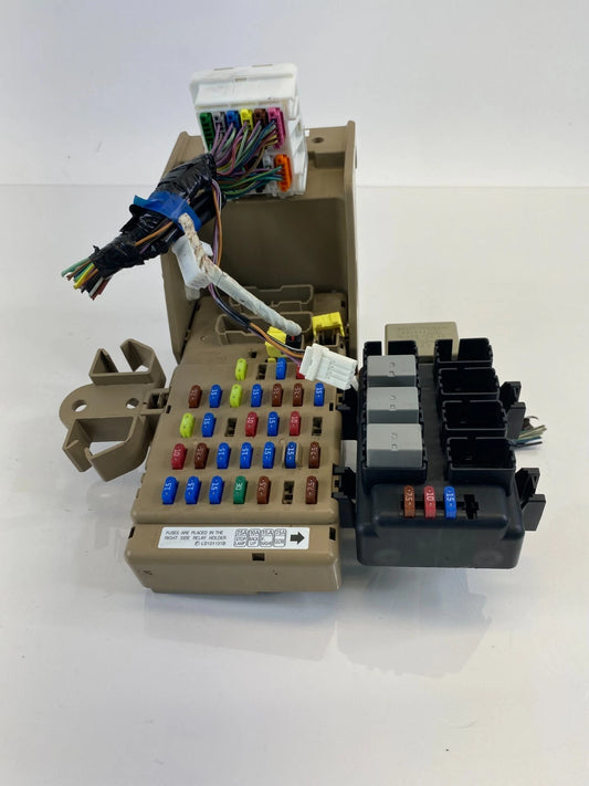 2008-2014 SUBARU IMPREZA 2.5L H4 INTERIOR DASH LEFT JUNCTION FUSE BOX 82201FG010