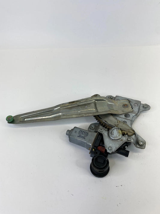 03-08 TOYOTA COROLLA REAR RIGHT DOOR WINDOW REGULATOR W/ MOTOR 85720-12300 OEM