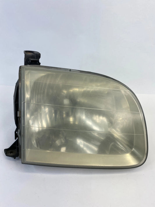 2001-2004 TOYOTA SEQUOIA HEADLIGHT HEADLAMP LAMP FRONT RIGHT PASSENGER SIDE OEM