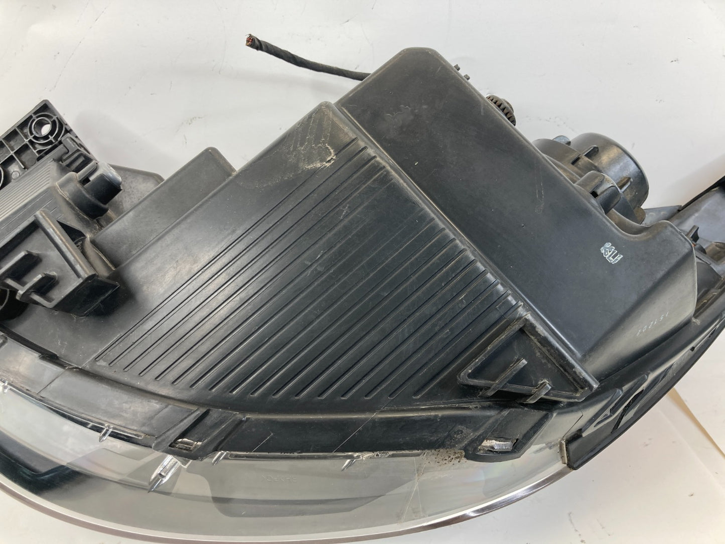 2014-2016 Kia Soul Front Right Side Headlight Headlamp Head Lamp Halogen OEM